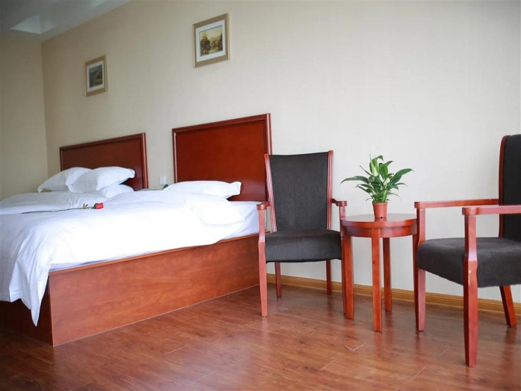 GreenTree Inn Suzhou Yangchenghu International Crab City Qianshuiwan Express Hotel