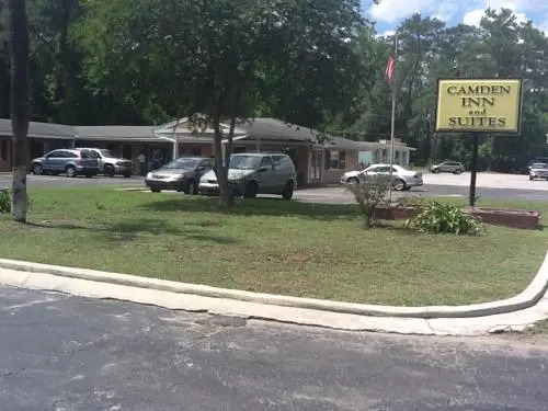Camden Inn & Suites