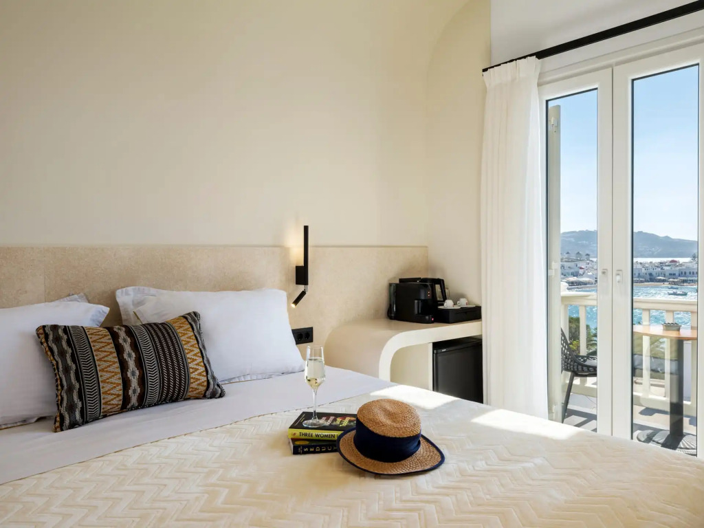Yalos Hotel Sunset view Mykonos town private rooms