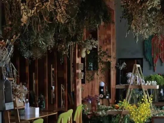 the Floral Lab