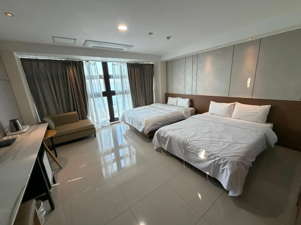 Premiers Hotel