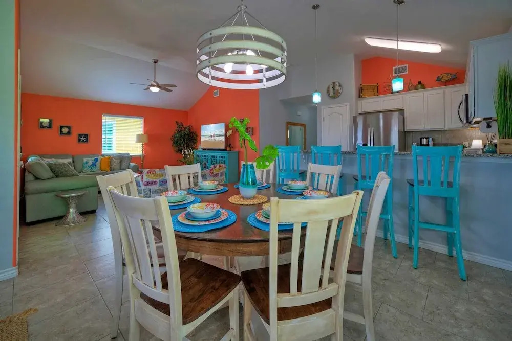 Laid Back Lime by AvantStay | Near Beach w/ Pool, Complimentary Pool Warmer