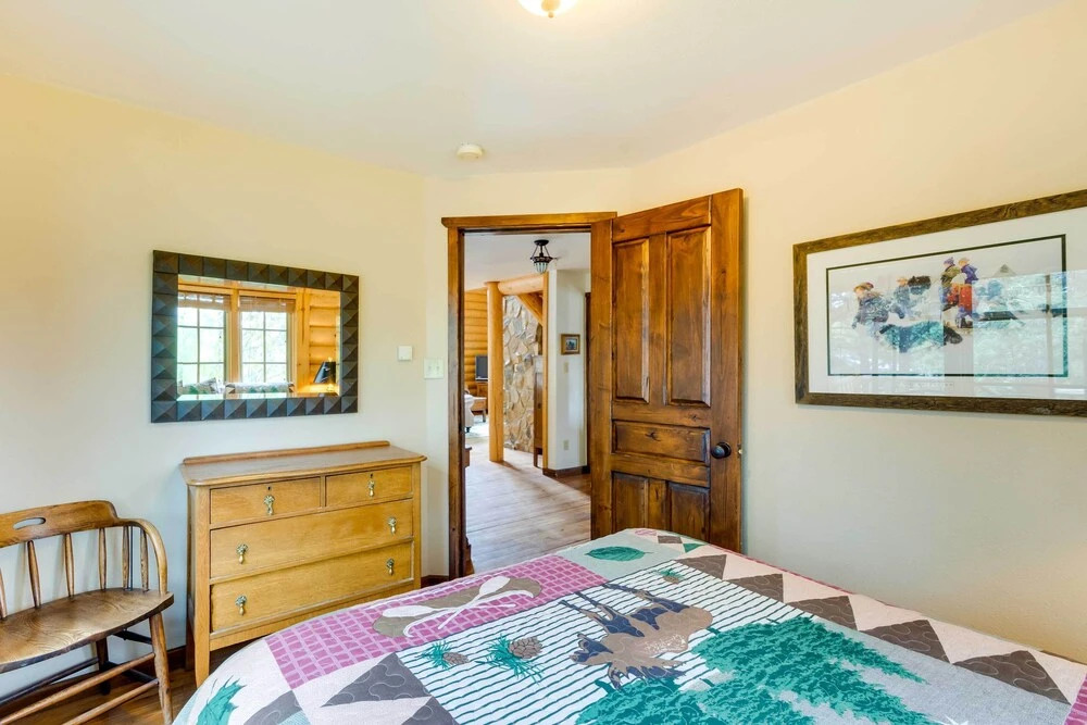 'lacy's Log Cabin' Alto Home w/ Mountain Views!