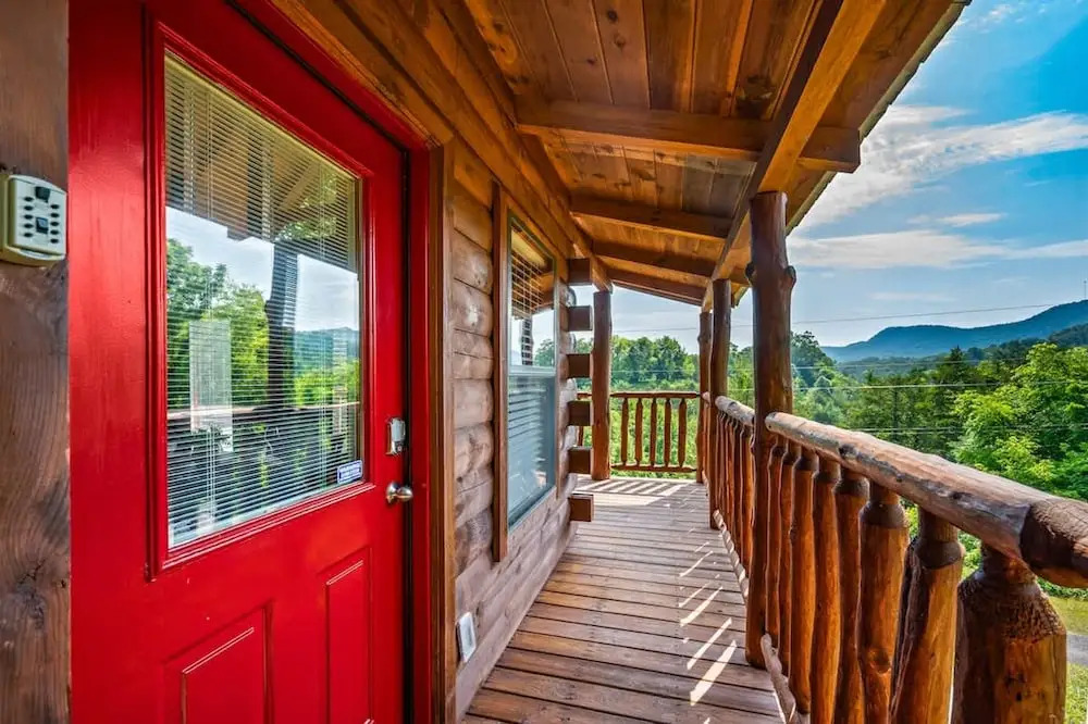 View Location 2 Fireplaces Hot Tub Honeymoon