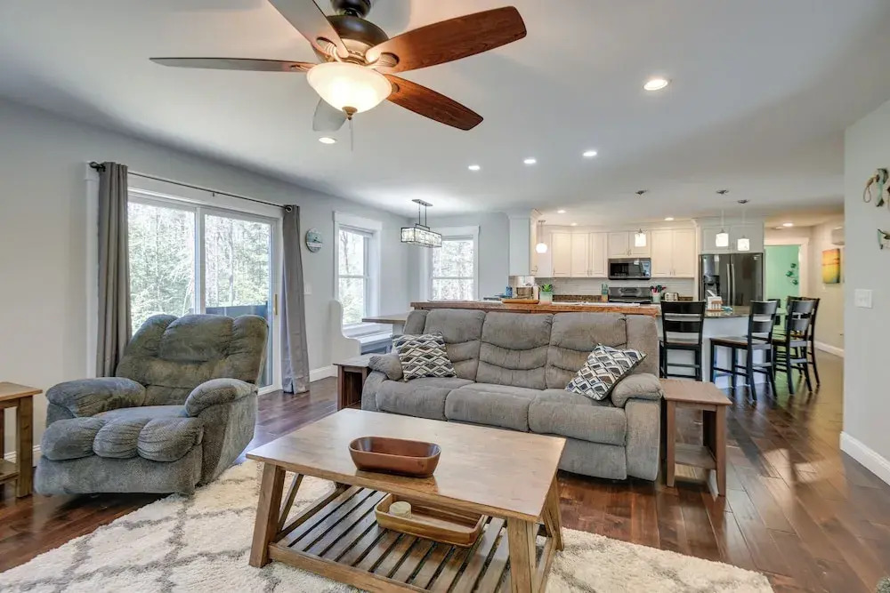 Stunning Wells Home w/ Fire Pit & Porch
