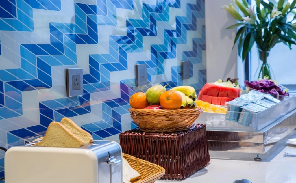 Holiday Inn Express Haining City Center