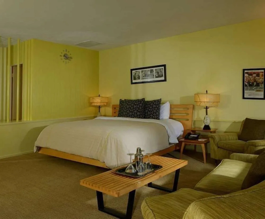 Orbit In - 21 and Over - A Town & Desert Boutique Hotel