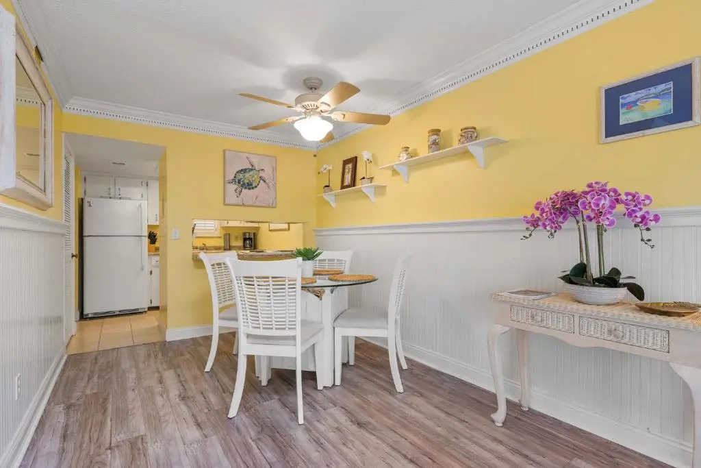 Bent Palm 218 by Distinctive Beach Rentals