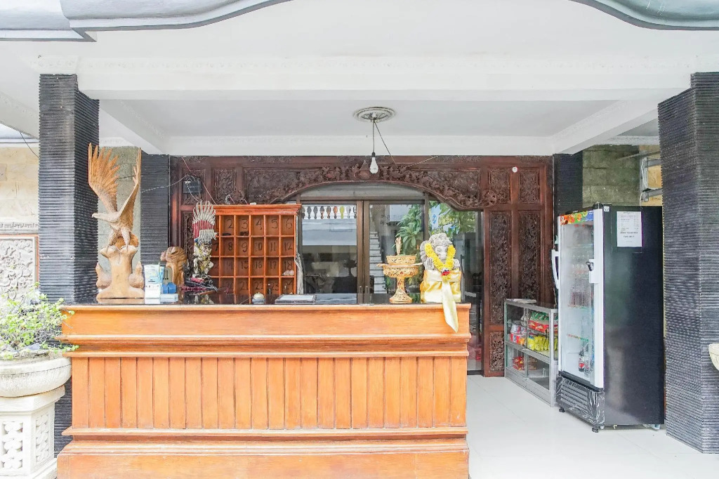RedDoorz at Mahendra Beach Inn Kuta