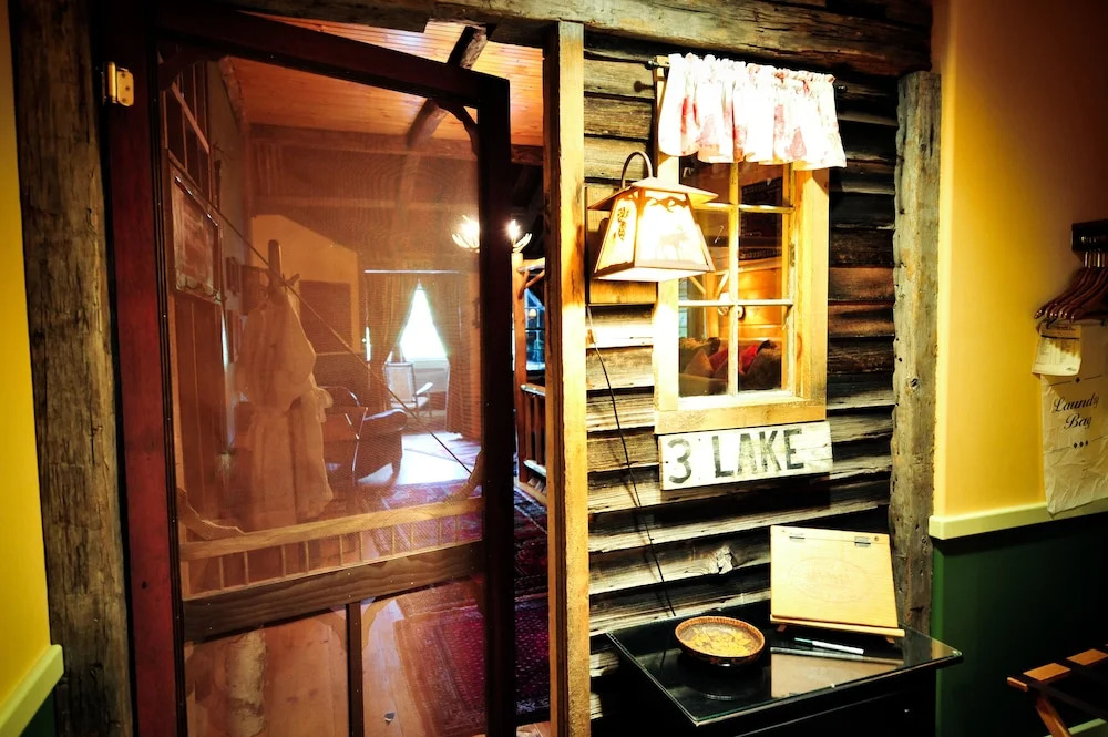 The Common Man Inn & Lodge, Plymouth