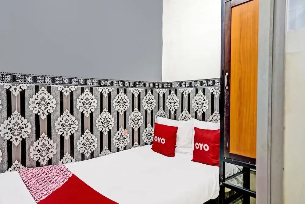 Hotel O Surabaya near Universitas Airlangga formerly Kertajaya Residence Surabaya