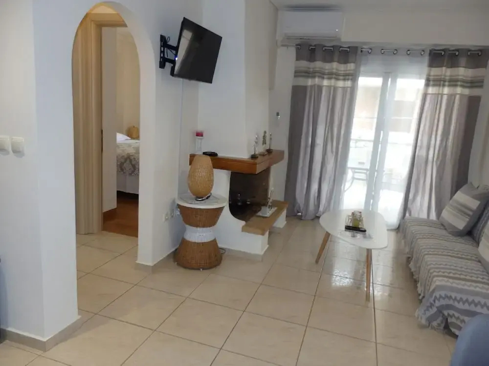 A&J Apartments or Rooms athens airport
