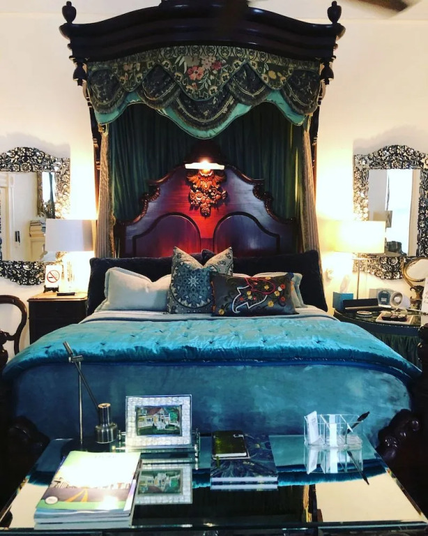John Thomas Bed and Bath