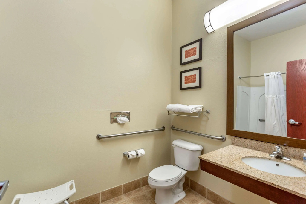 Comfort Inn & Suites Cave City