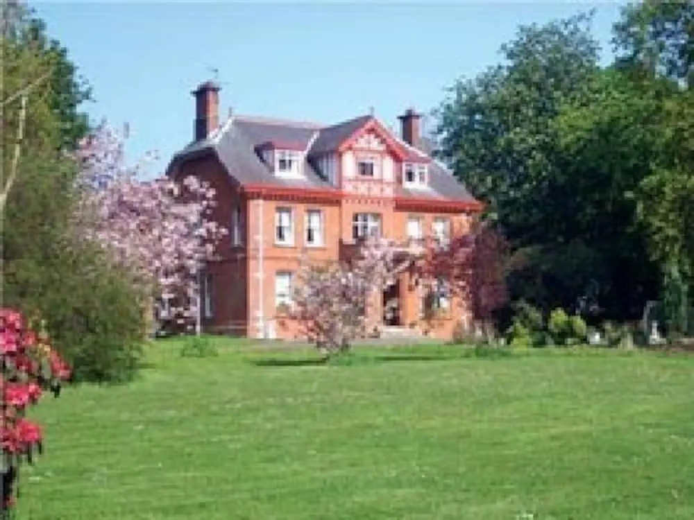 Glendona House
