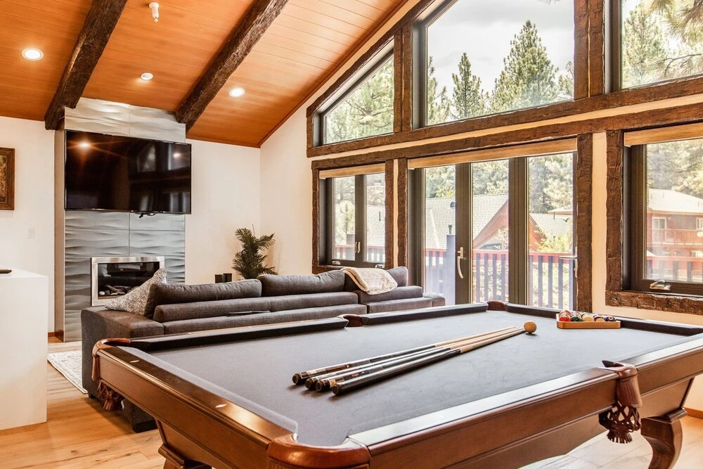 No. 49 San Gorgonio Lodge - 4 Br Cabin