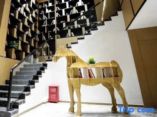 Jingjiang Melinik Hotel