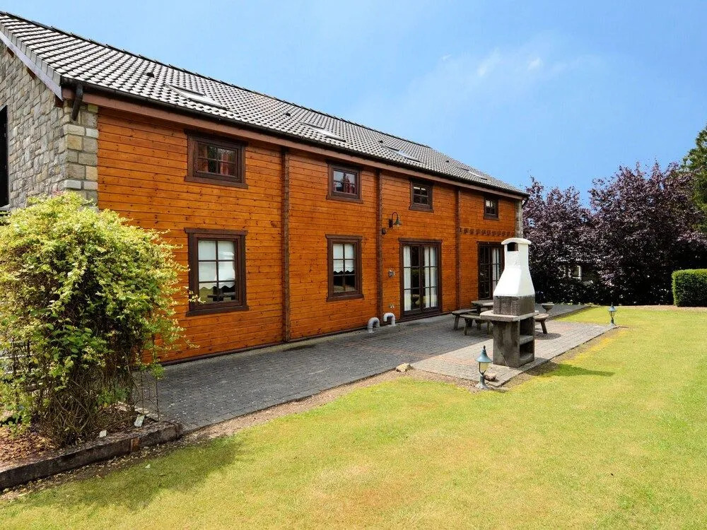Elegant Villa with Sauna