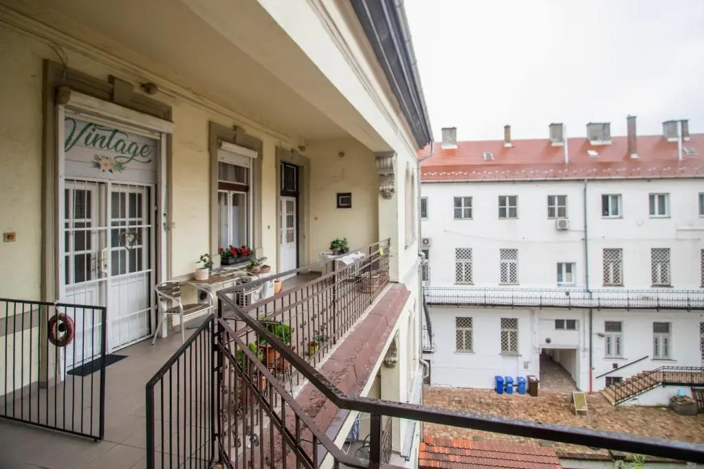 Belvárosi Vintage Apartman a sétáló utcán