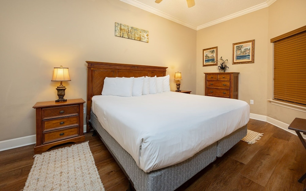 Phoenix West 206 3 Bedroom Condo