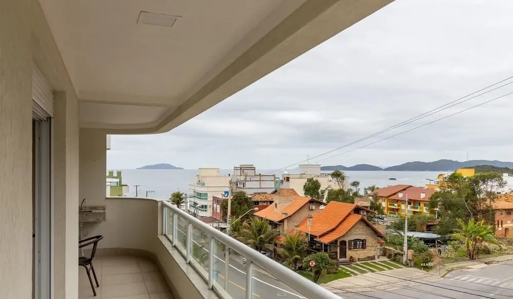 Apt Sea View w/ BBQ in Bombinhas Arn0104