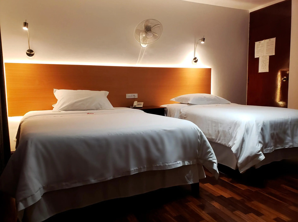 Hotel Carmelo Lima