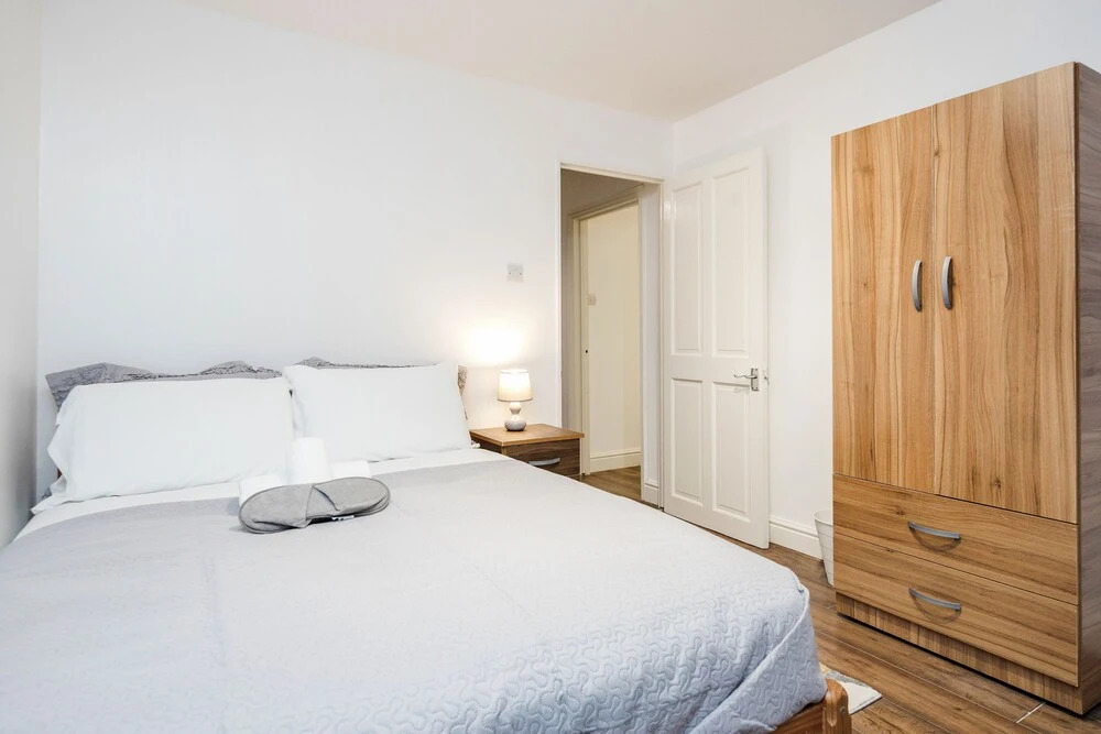 Charming 1-bed Basement Apartment in Lewisham