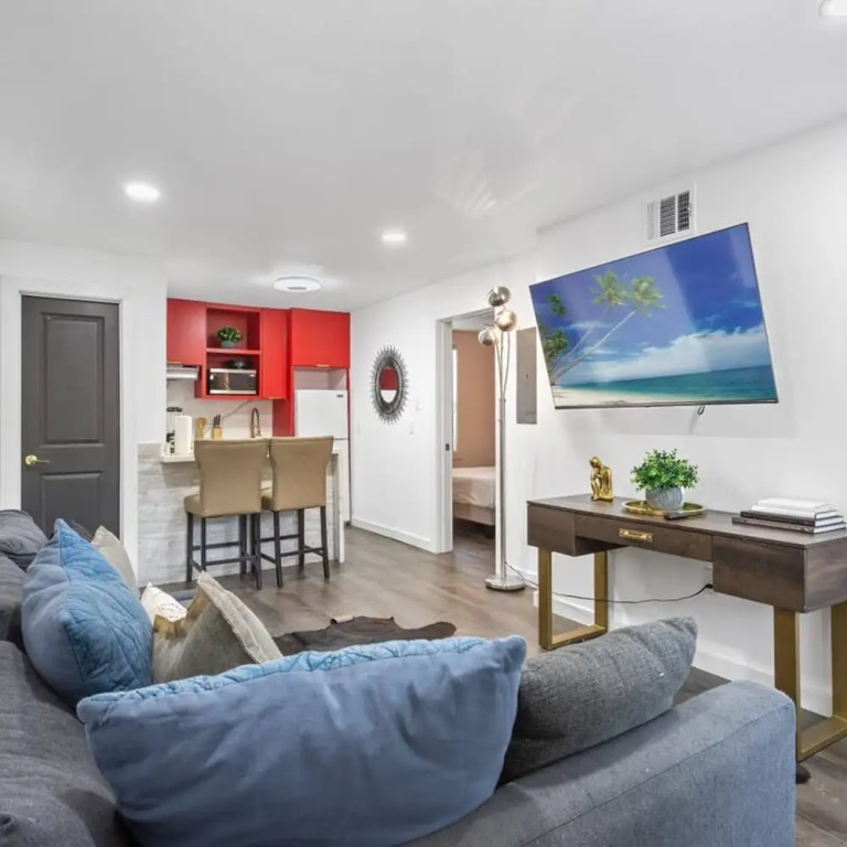 Arbor Villas I 8 Apts Sleeps 57 Great Location