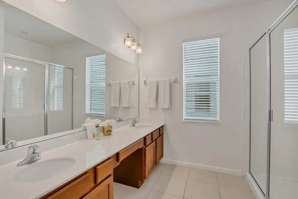 Bright Spacious 6BR Resort Home w Private Pool