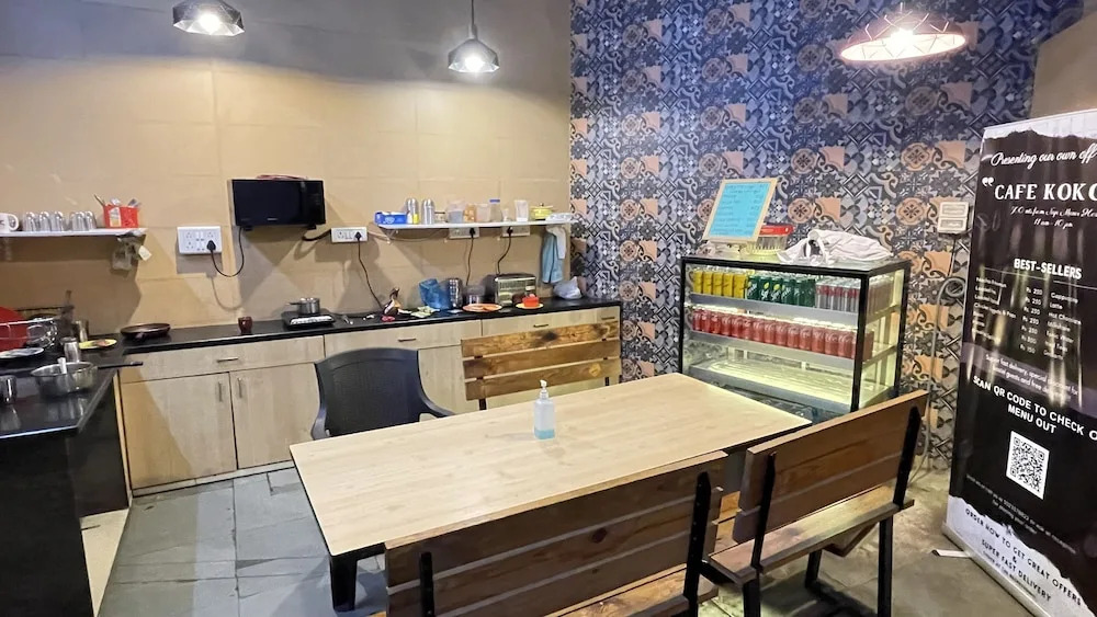 Nap Manor Hostels