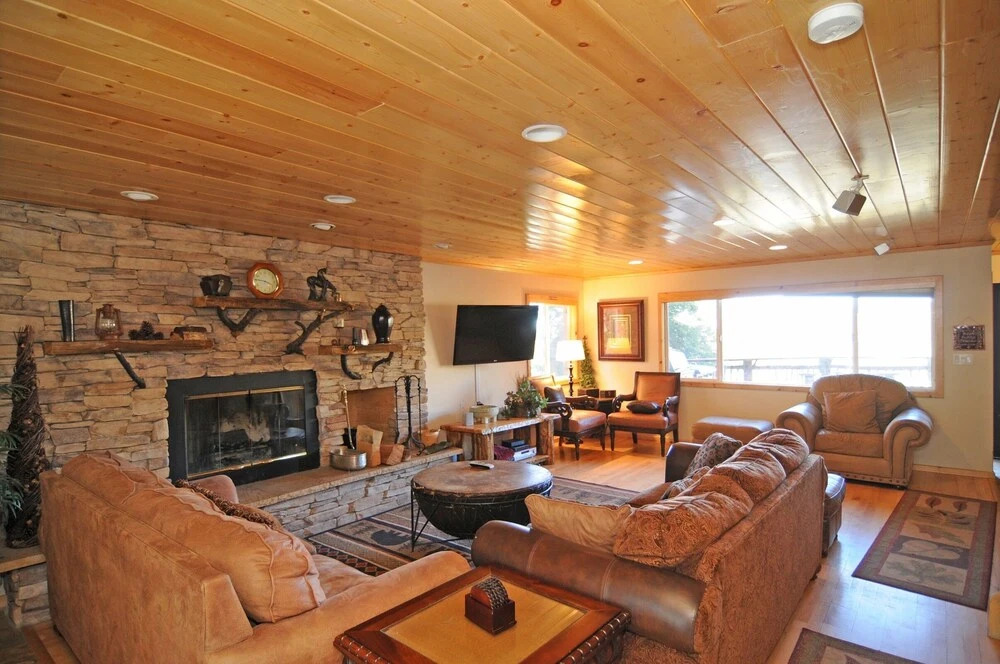 No. 13 Ski-In/Ski-Out Bear Mountain - 5 Br Home
