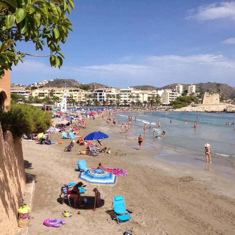 No 20 Bernia, Moraira