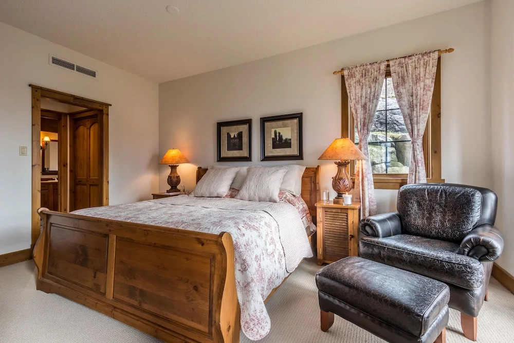 Equinoxe by Tremblant Platinum