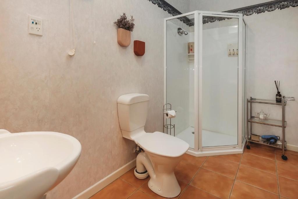 Timata Ora - 7BR family home in prime location