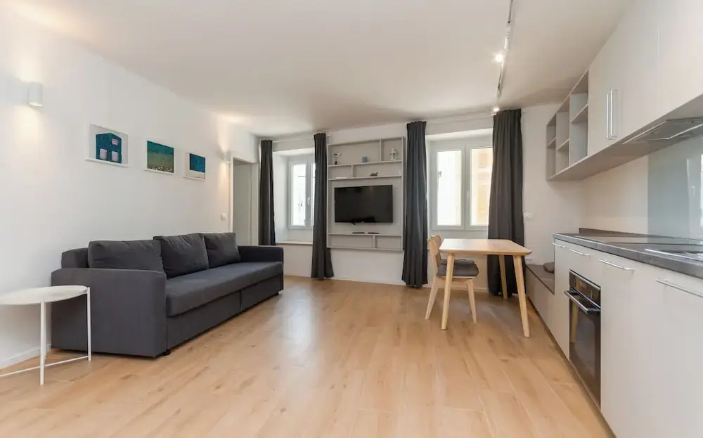 Premium City Center Apartment Tartini 2