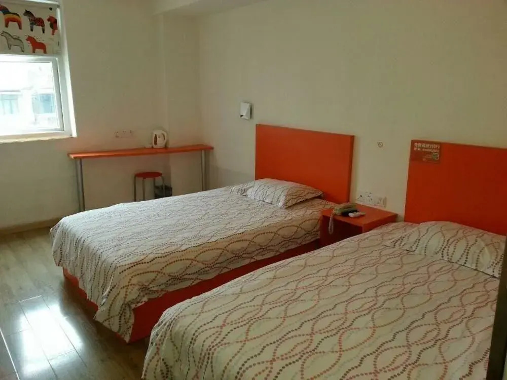Pod Inn Chengdu Xiaotianzhu