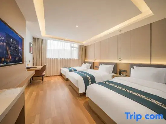 Wassim Hotel (Huanglong Jiuzhaigou High-speed Rail Station Store)