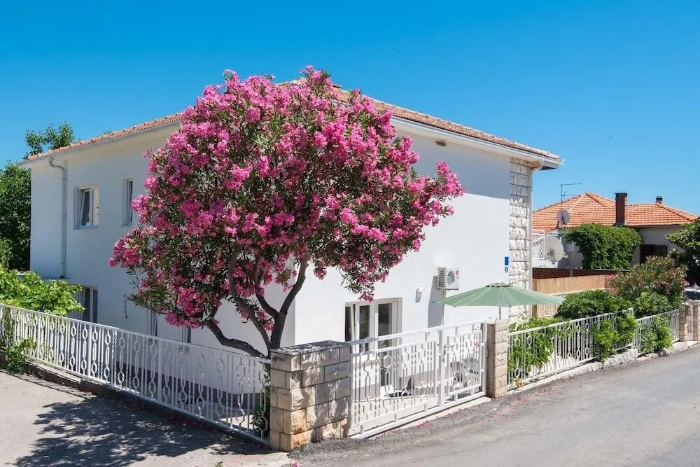 Villa Kosta