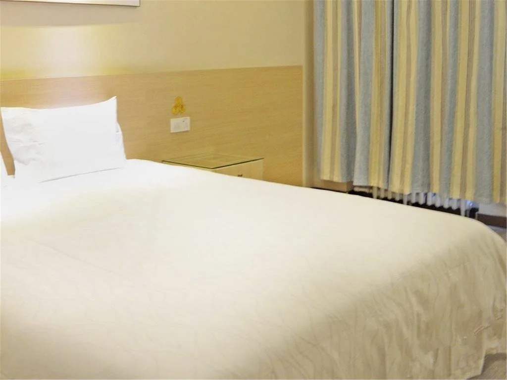 Eaka 365 Hotel Yuanshi Changshan Road Branch