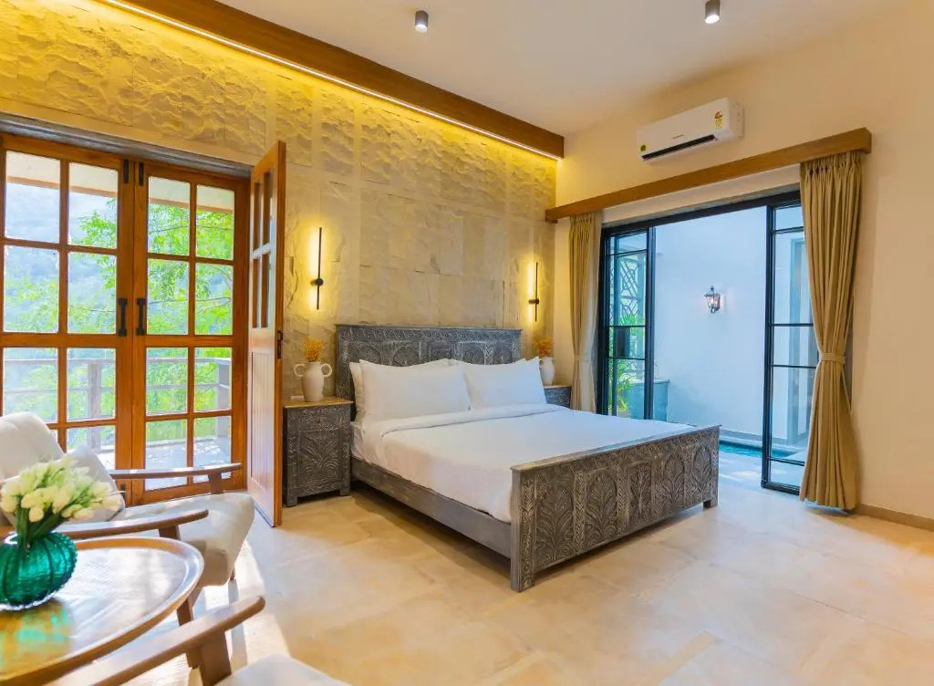 SaffronStays Moringa Valley - Oak Villa