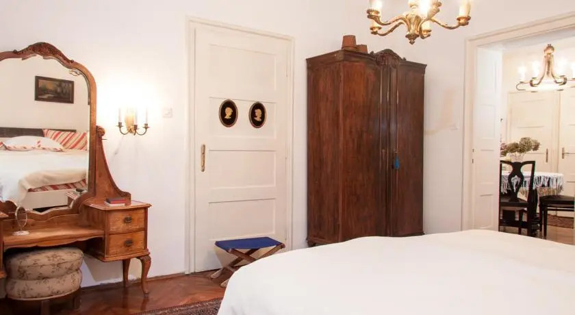 Authentic Zagreb Apartment with Garden