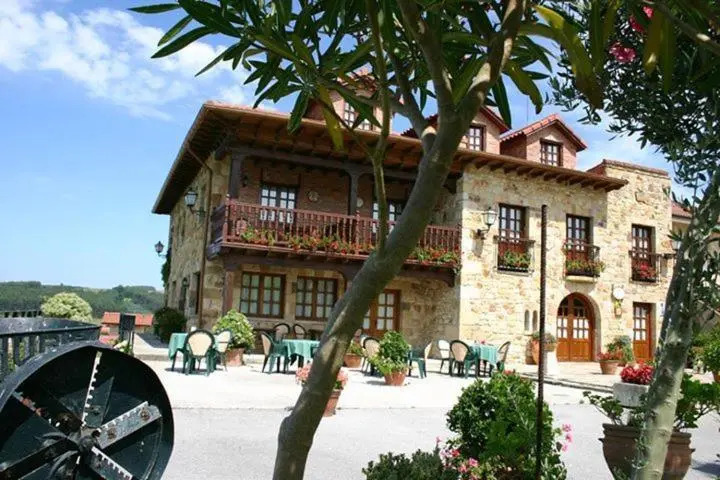 Hotel "Posada Finca EL SOLAR" " Gintonic- Bar -Terraza panorámica"