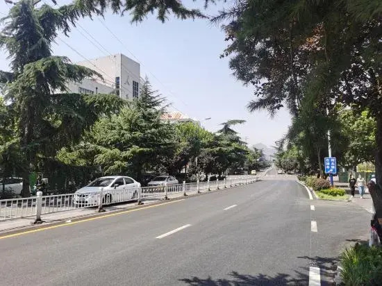 100 Inn Liangpin Hotel (Shijiazhuang Luquan Wildlife Zoo)