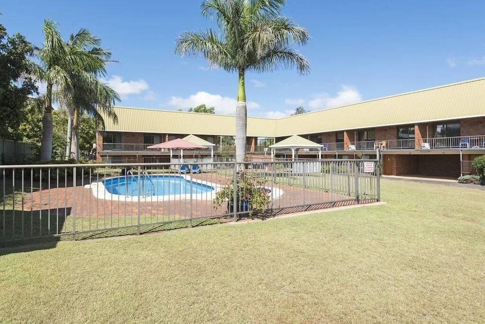 Whiteoaks Motel & Lodges