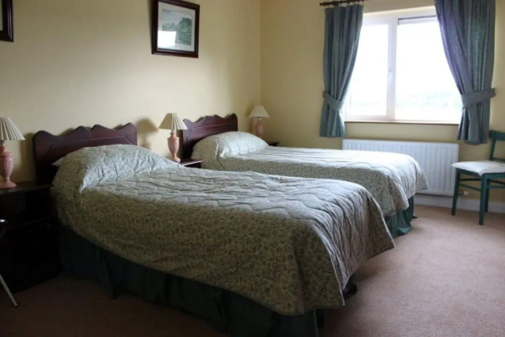 Eonish Lodge B&B