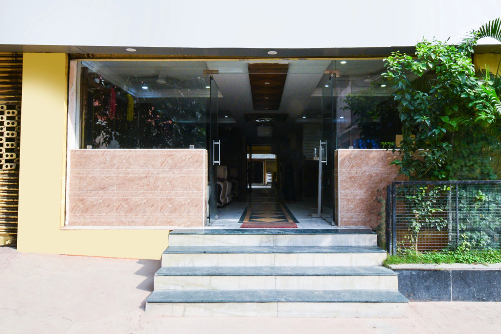 Townhouse OAK Secunderabad Near Railway Station Formerly Hotel Brahma