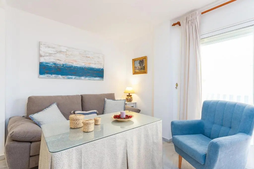 Los Boliches Beach Apartment by GHR Rentals