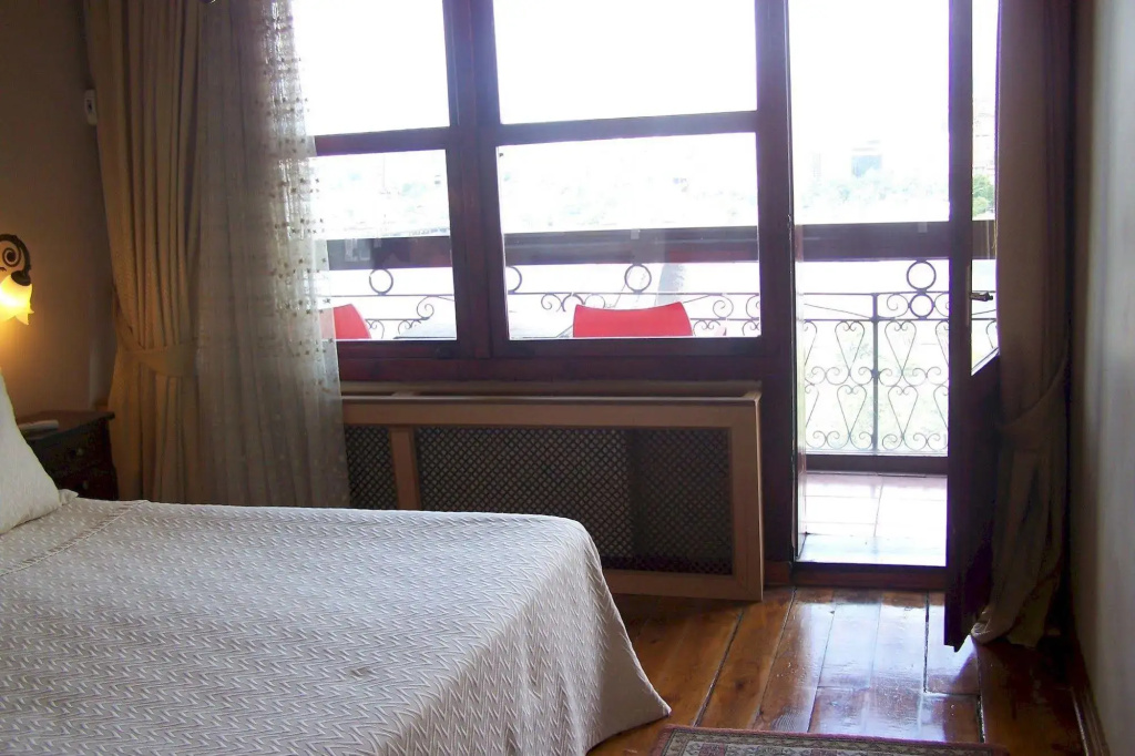Cafe Halic & Guesthouse