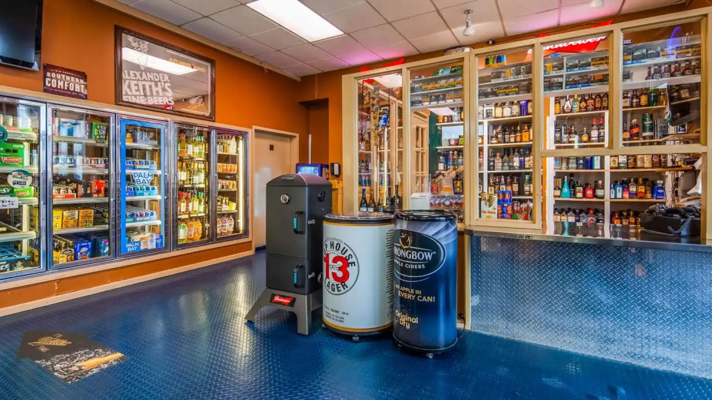 Seven Oaks Hotel Regina, SureStay Collection by Best Western