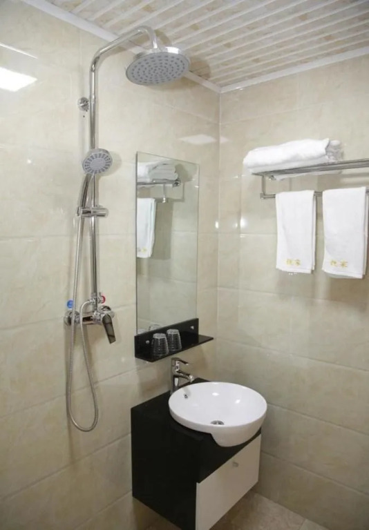 Yuejia Apartment